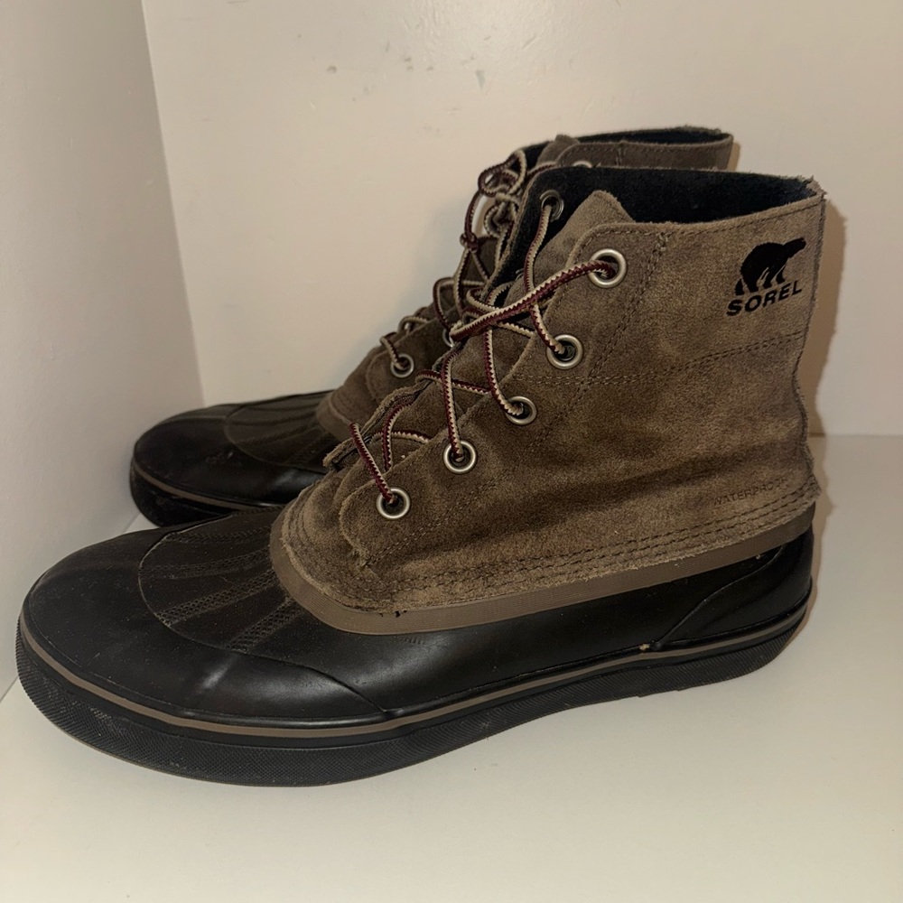 Sorel Men's Suede Brown and Black Boots